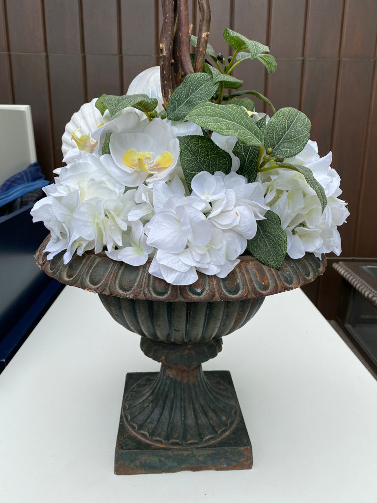 Iron Topiary Urn Vase