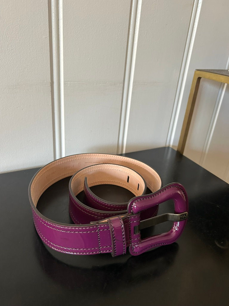 Thumbnail: Fendi Magenta Leather Belt