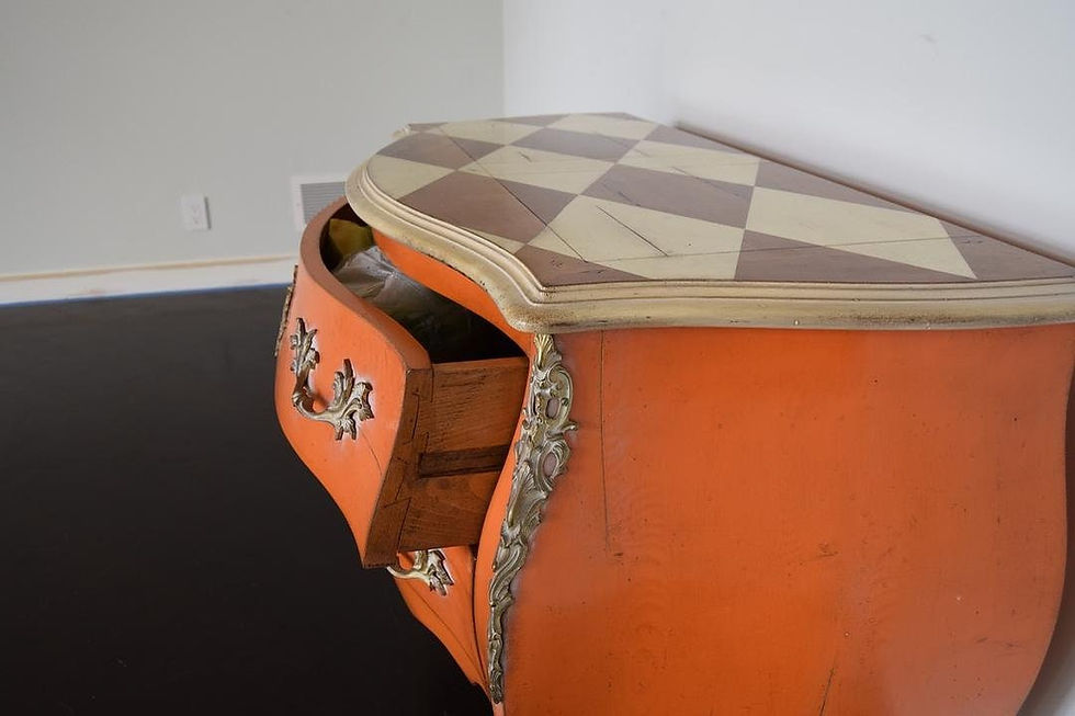 Thumbnail: Antique Louis XV Baroque Bombe Chest