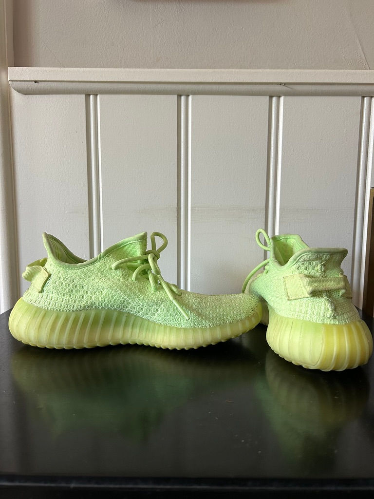 Thumbnail: Adidas Yeezy Boost 350 V2 Glow