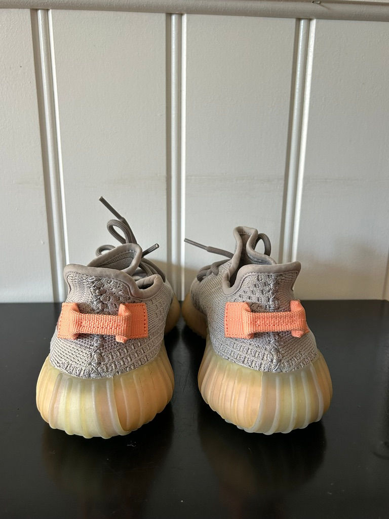 Thumbnail: Adidas Yeezy Boost 350 V2 Grey & Pink