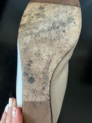 Thumbnail: LANVIN Paris Light Grey Lambskin Leather Ballet Flats