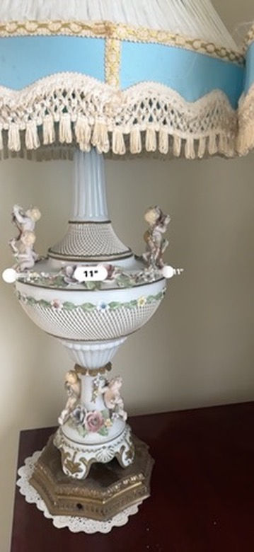 Thumbnail: Blue & White Vintage Capidomonte Table Lamp