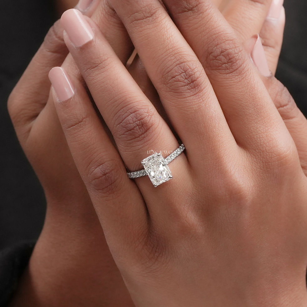 Thumbnail: 3.1 CT Radiant Cut Lab Grown Diamond  Ring | Color GH | Clarity VS | 10kt |