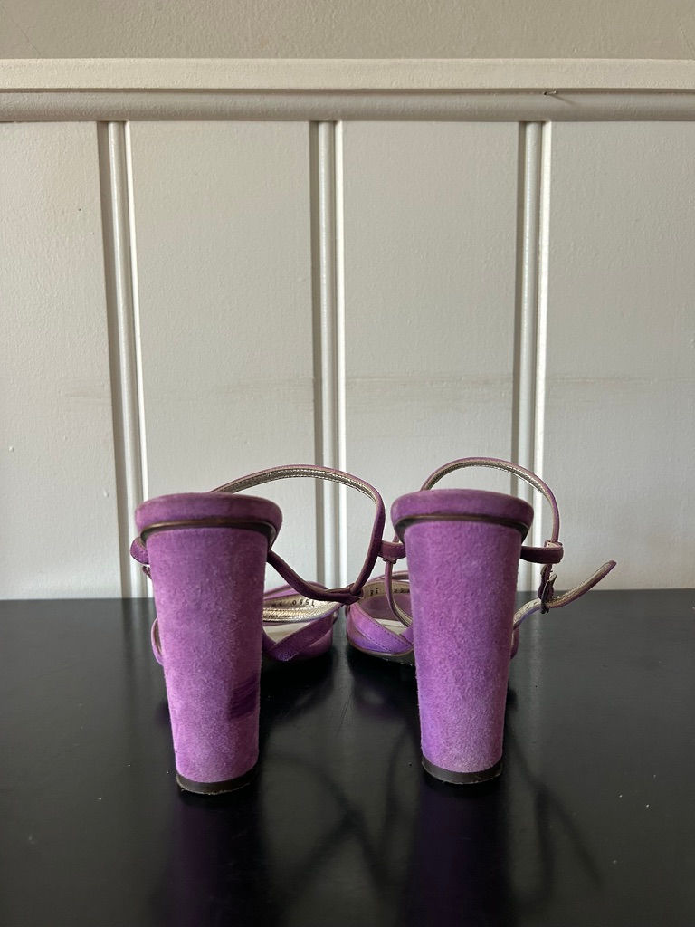 Thumbnail: Dolce & Gabana Magenta Heels