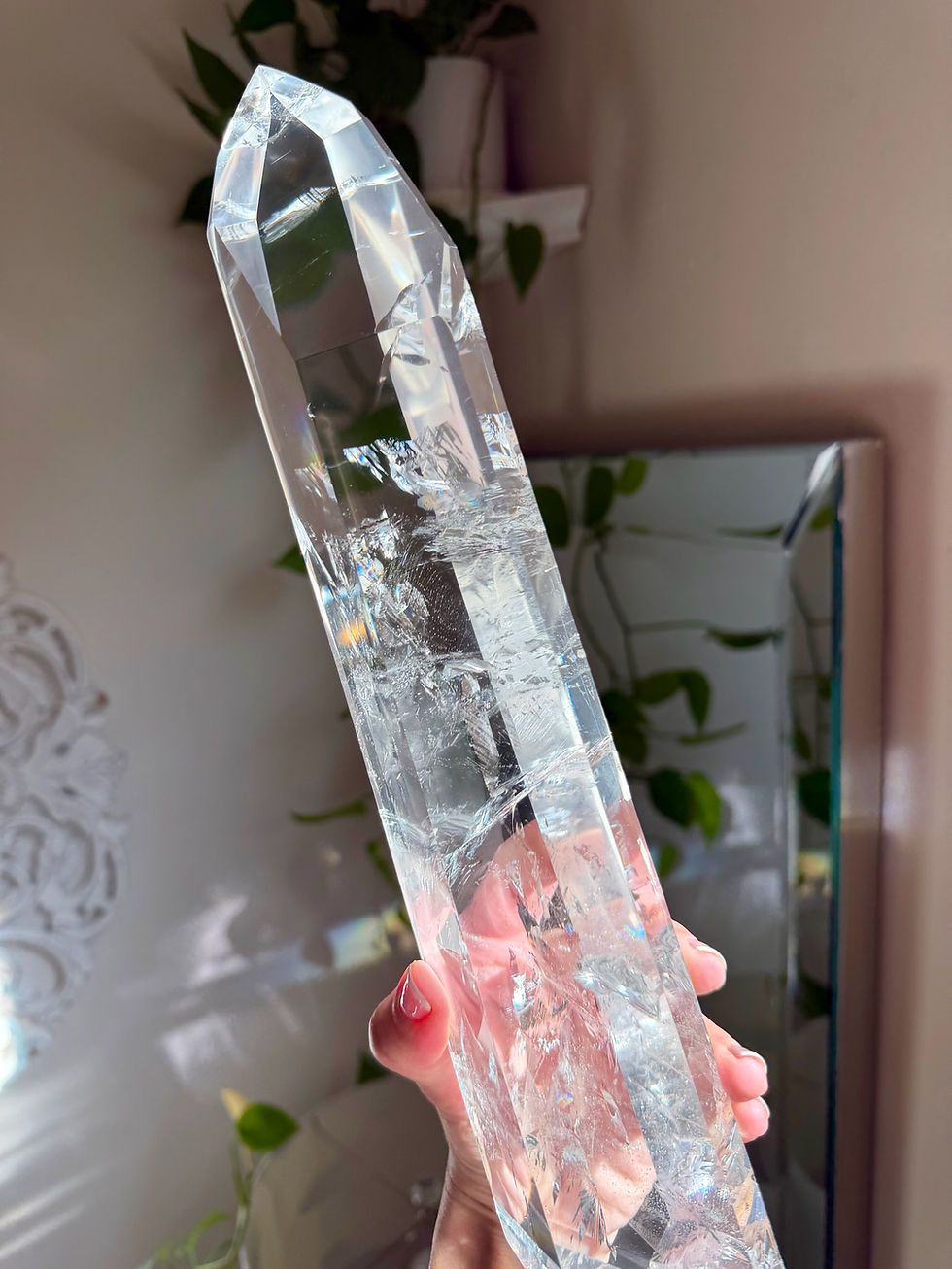 Thumbnail: 14.9” , 1.85kg DT Lemurian Quartz with Rainbows  - Stand Included - Minas Gerais