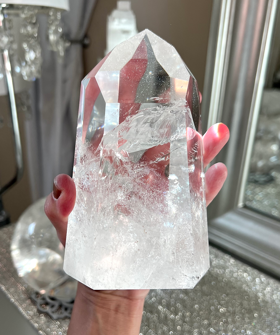 6.0” , 1.25kg Lemurian Quartz Deva - Minas Gerais , Brazil