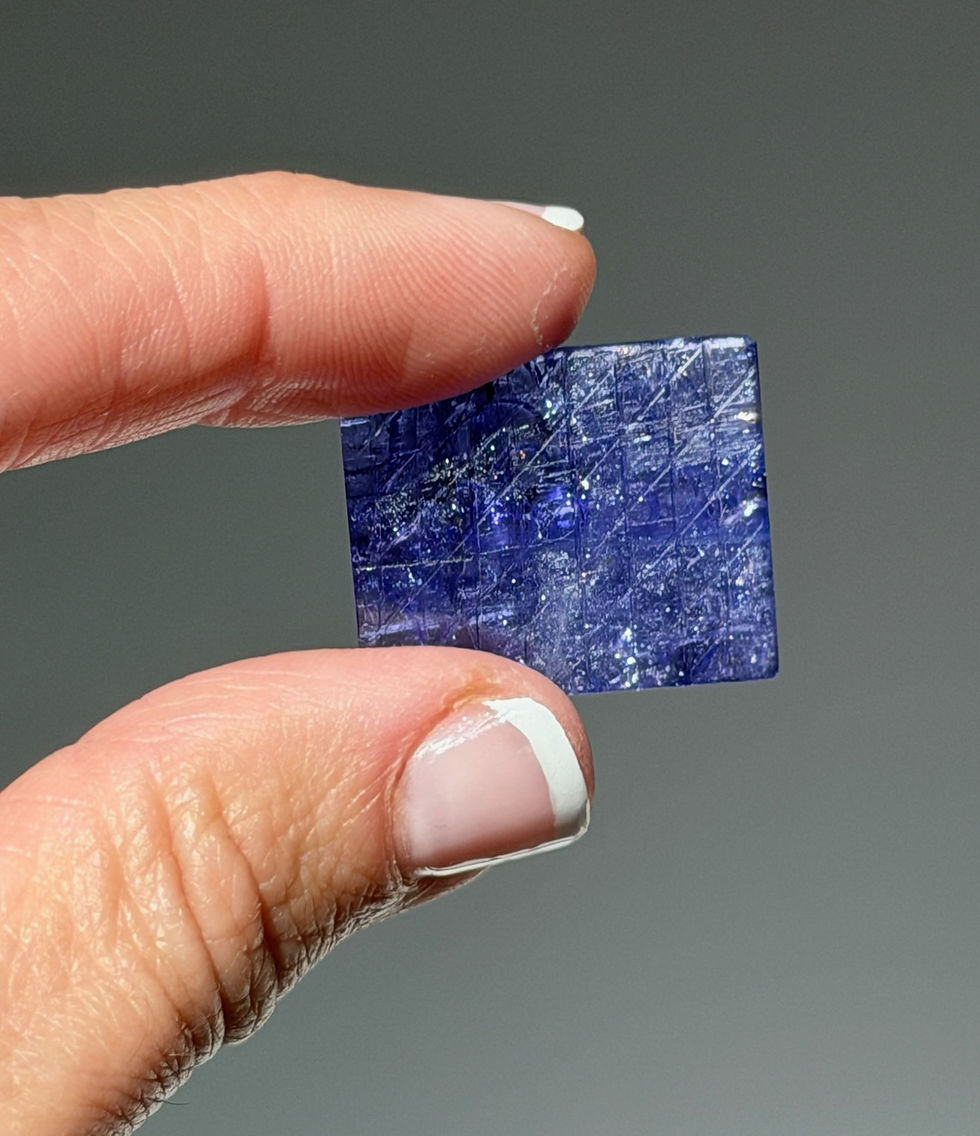 Thumbnail: 0.9”, 33.5ct. Tanzanite Flower Carving - Tanzania