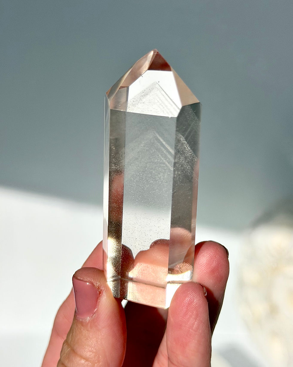 Thumbnail: 2.7” 3D White PHANTOM Quartz Point  - Brazil