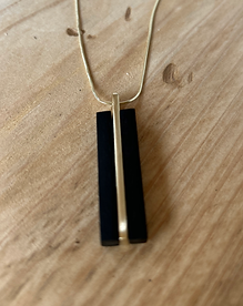 Linea Necklace in ebony and gold
