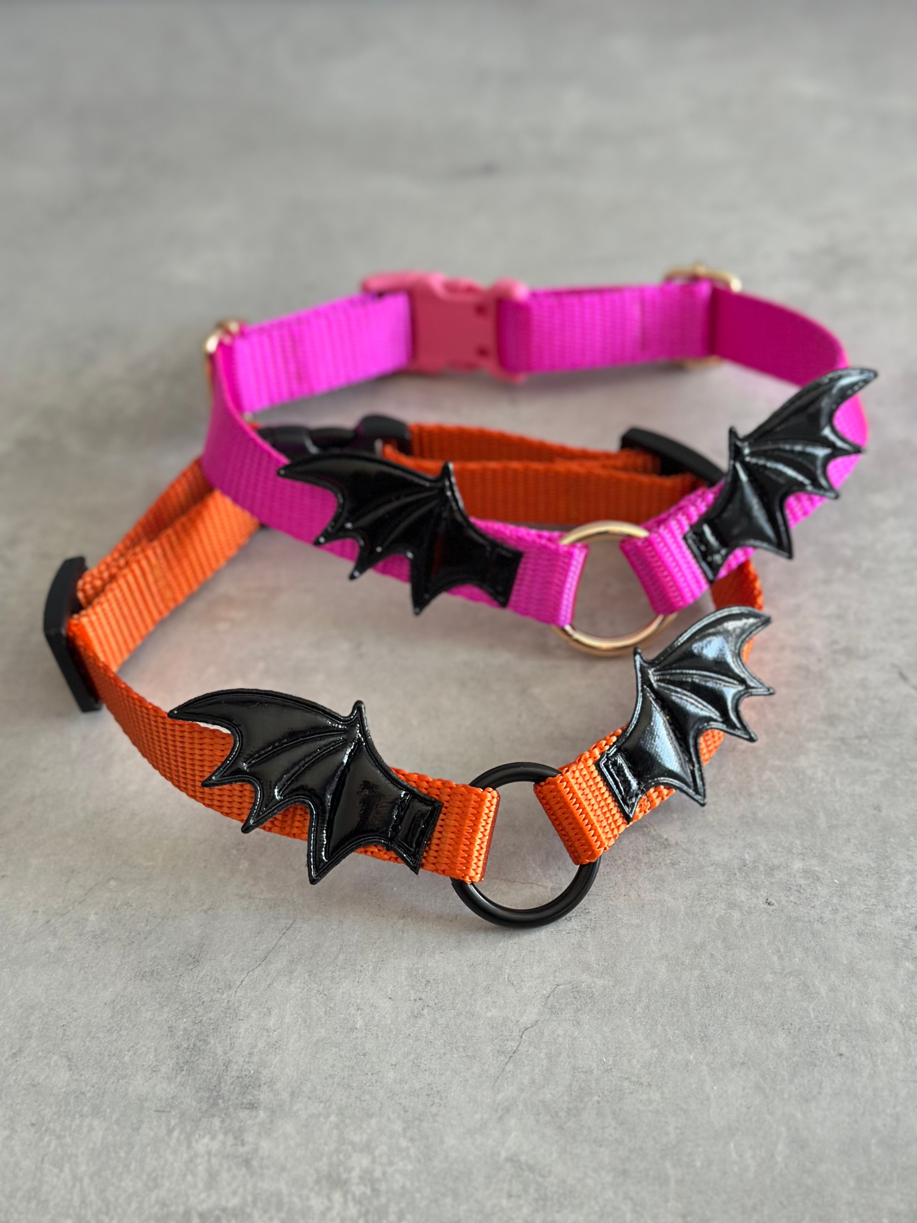 ID/CHARM COLLAR // BLACK WINGS