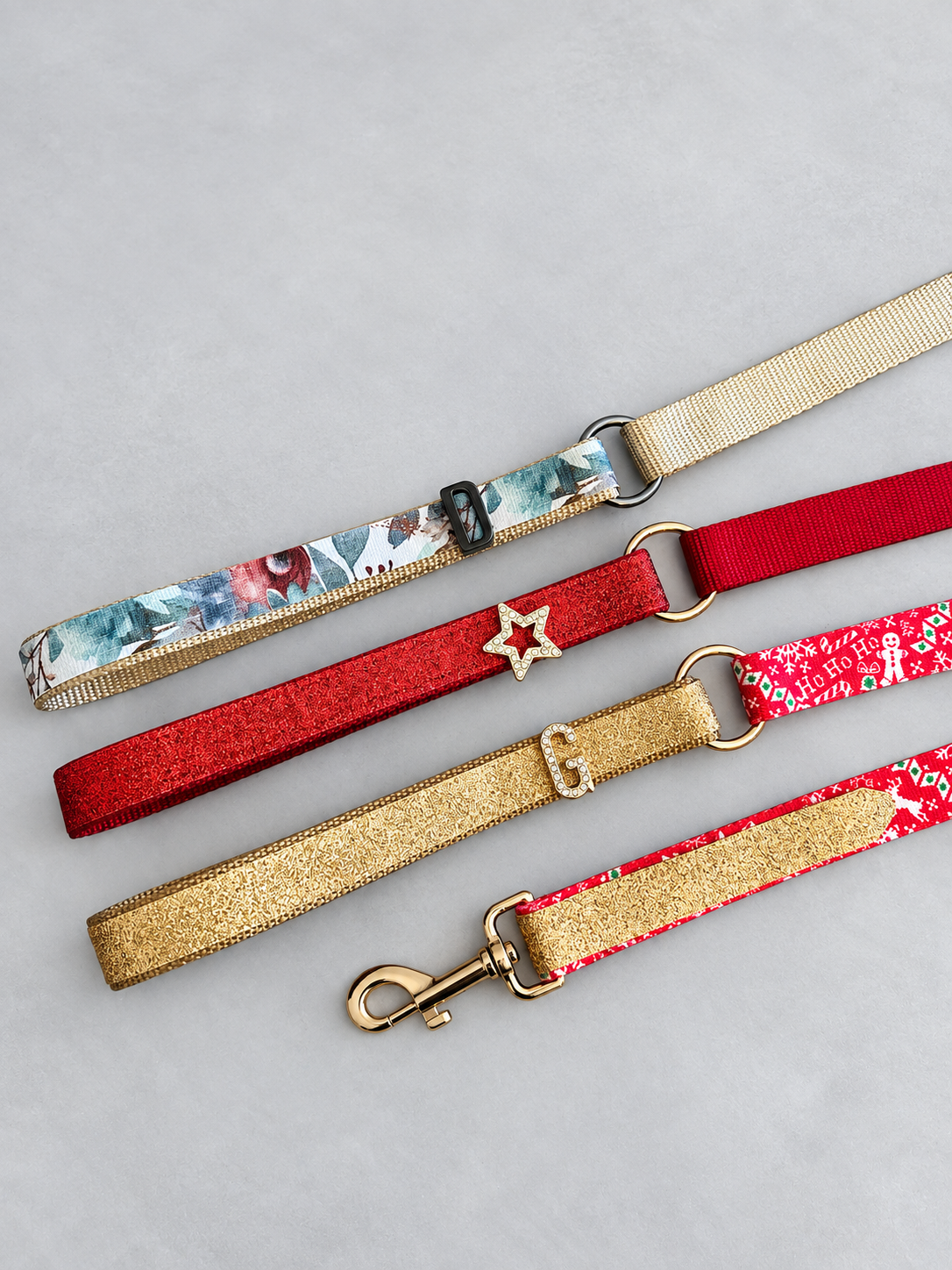 HOLIDAY LEASH