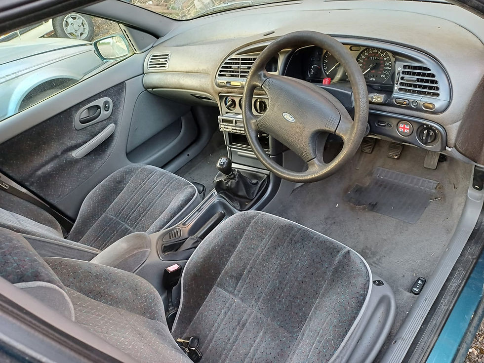 Thumbnail: Sold 1994 ford mondeo GLX project 