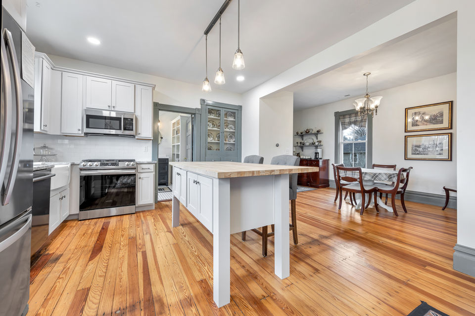 vacation rental Defiance, MO kitchen