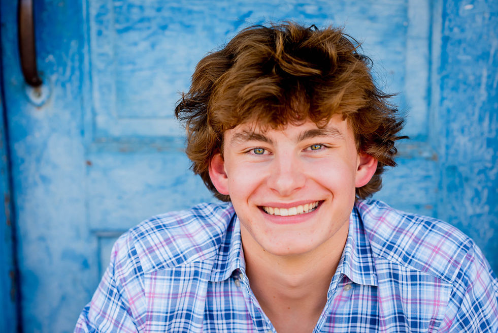 senior photography girl outdoors