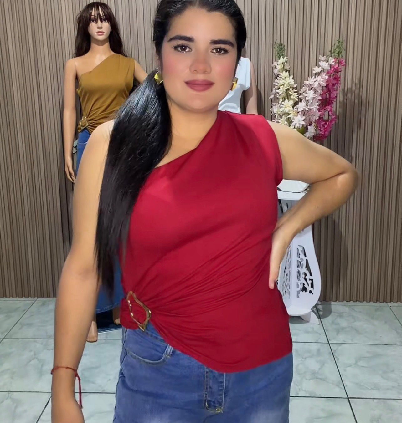 JWS1042 Media docena blusa con broche grande en la cintura