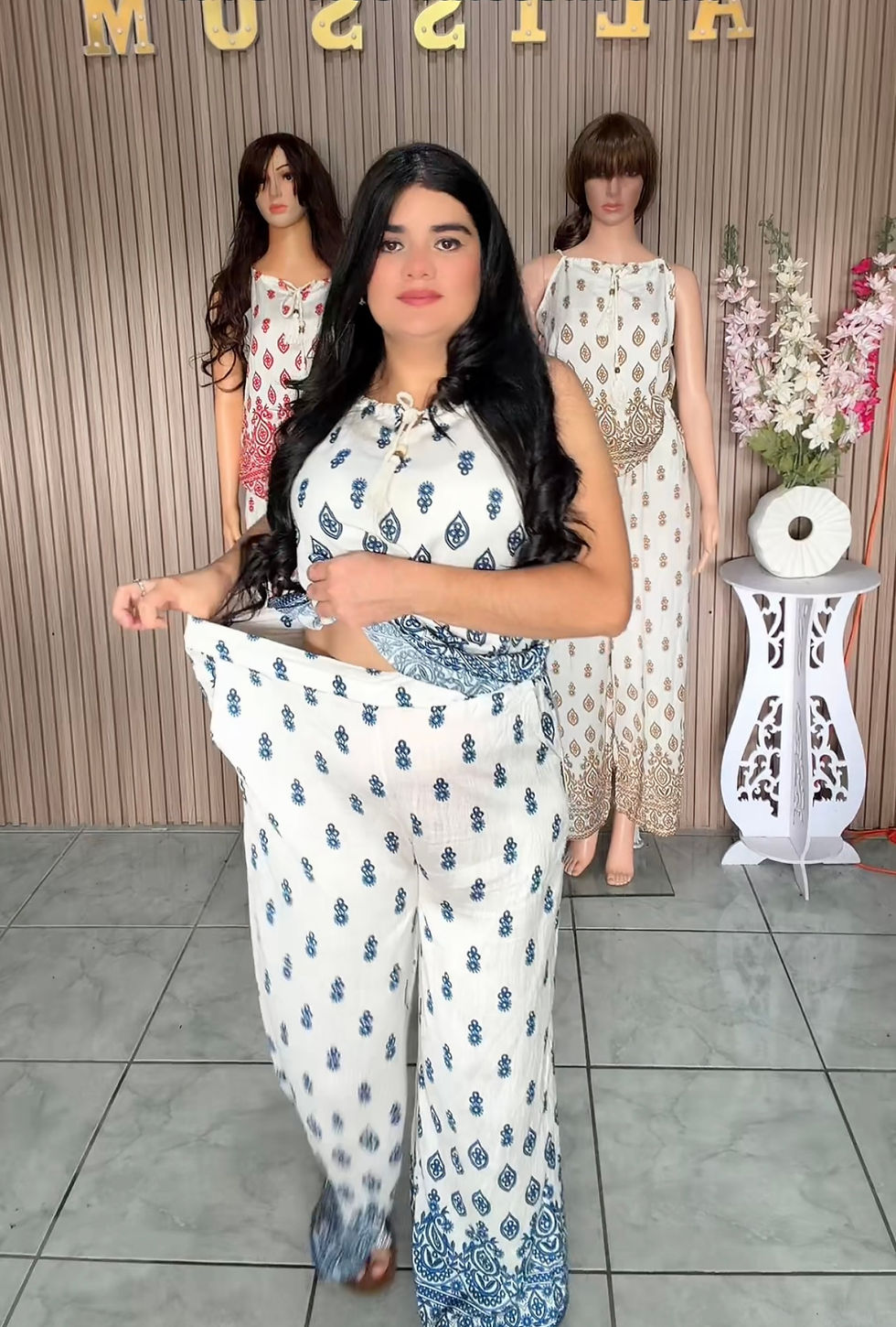 Thumbnail: CY6319  Media docena conjunto de pantalón y blusa con diseños 