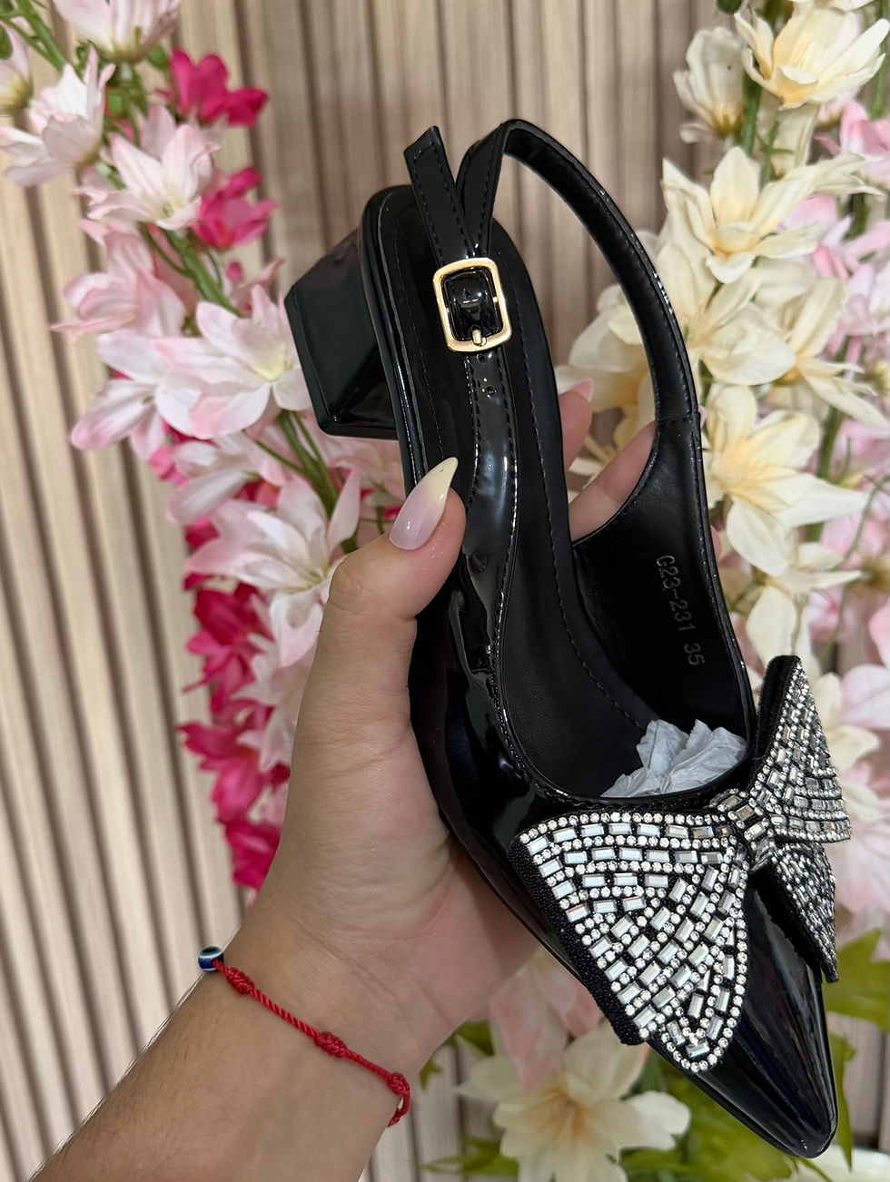Thumbnail: G23-231 Media docena zapato de tacón con moña perlada 