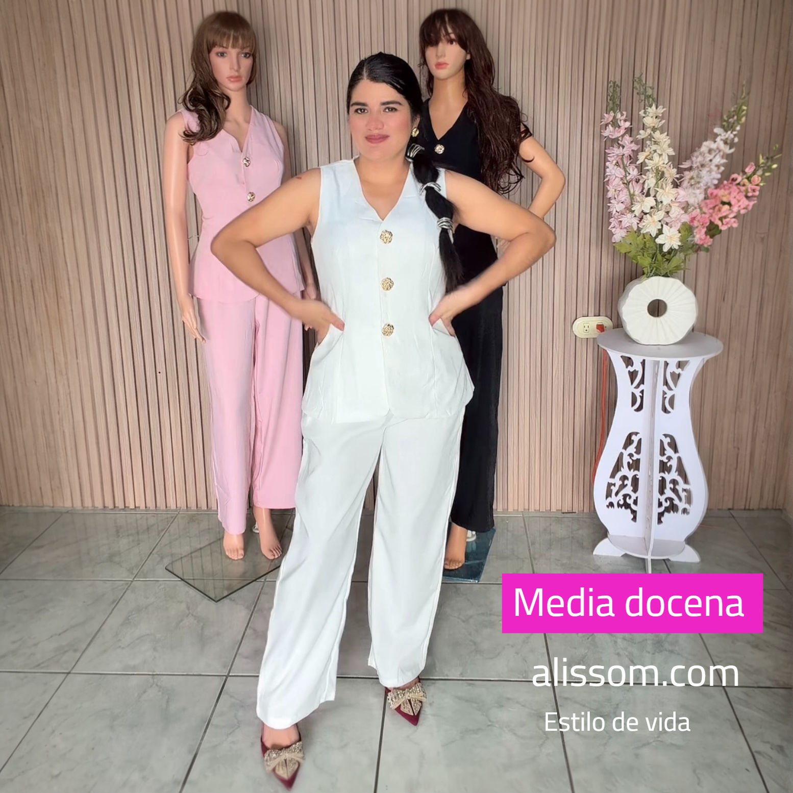  F1137- Media docena conjunto de palazo y blusa con botones dorados 