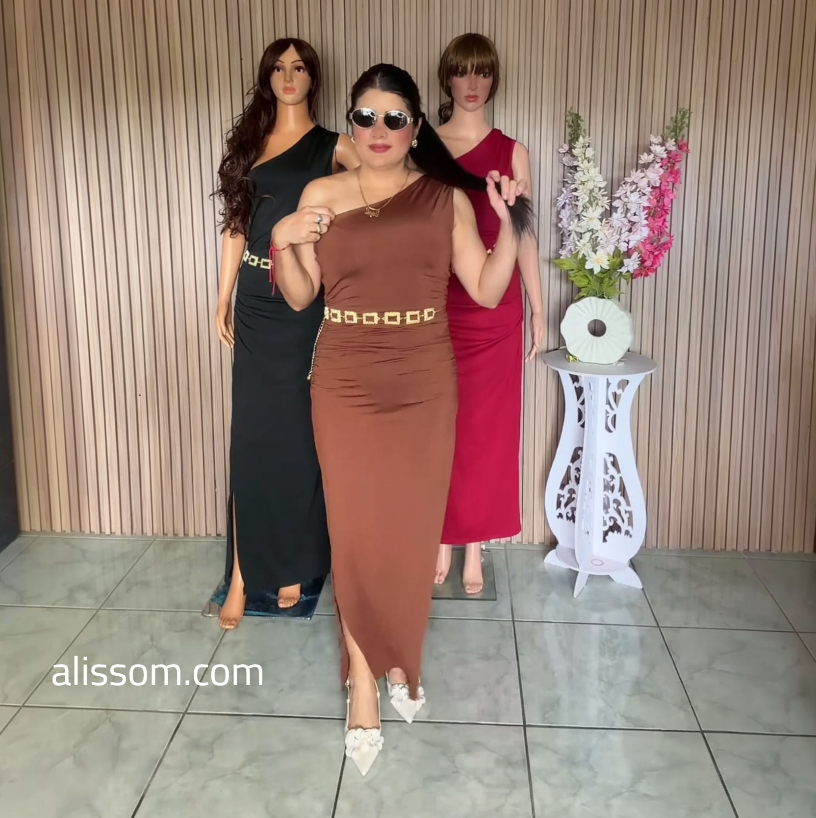 SC-849 vestidos con cincho dorado