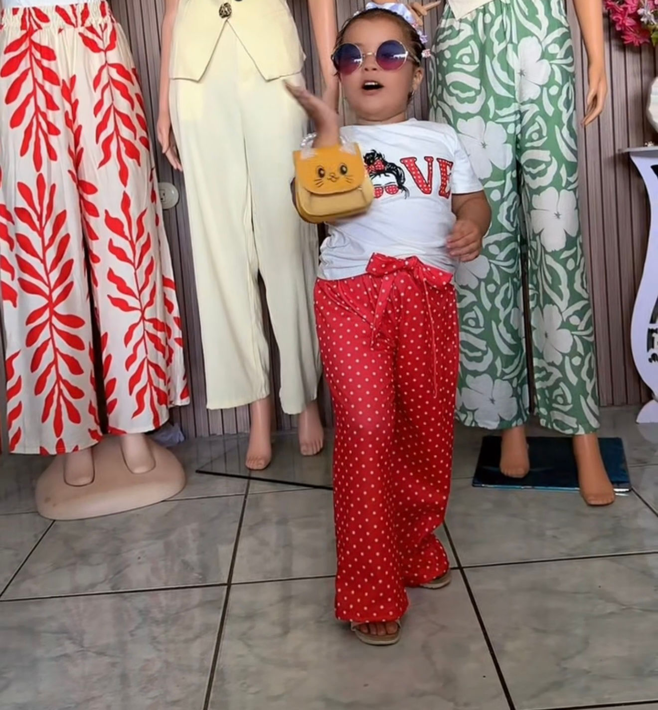 9932 conjunto de niña de puntitos