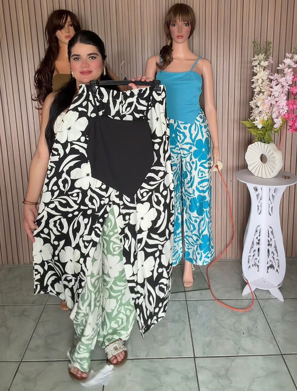 Miniatura: LF2589 - conjunto pantalon y blusa con diseños flores 