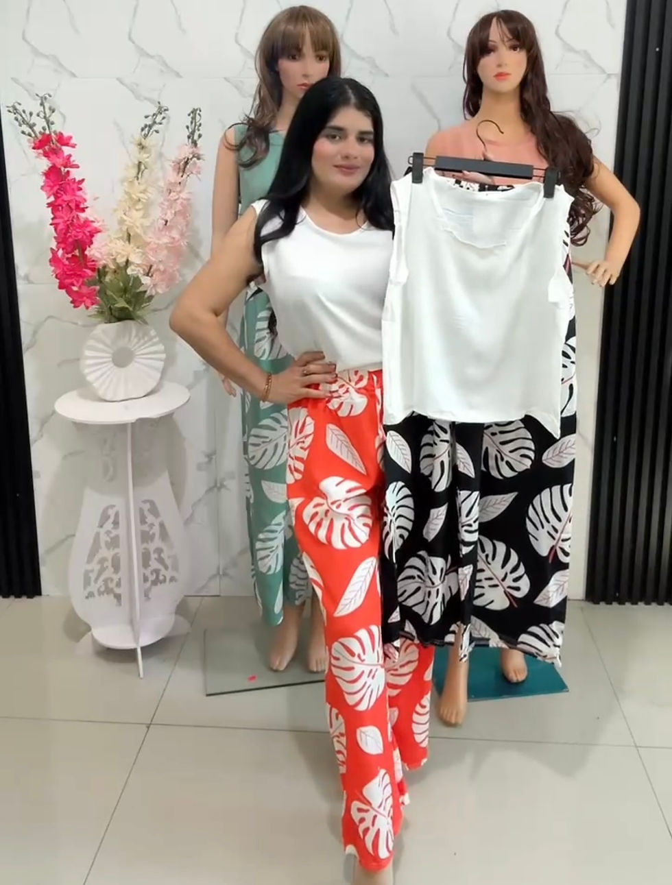 Thumbnail: YJJ32-Conjunto de pantalon y blusa