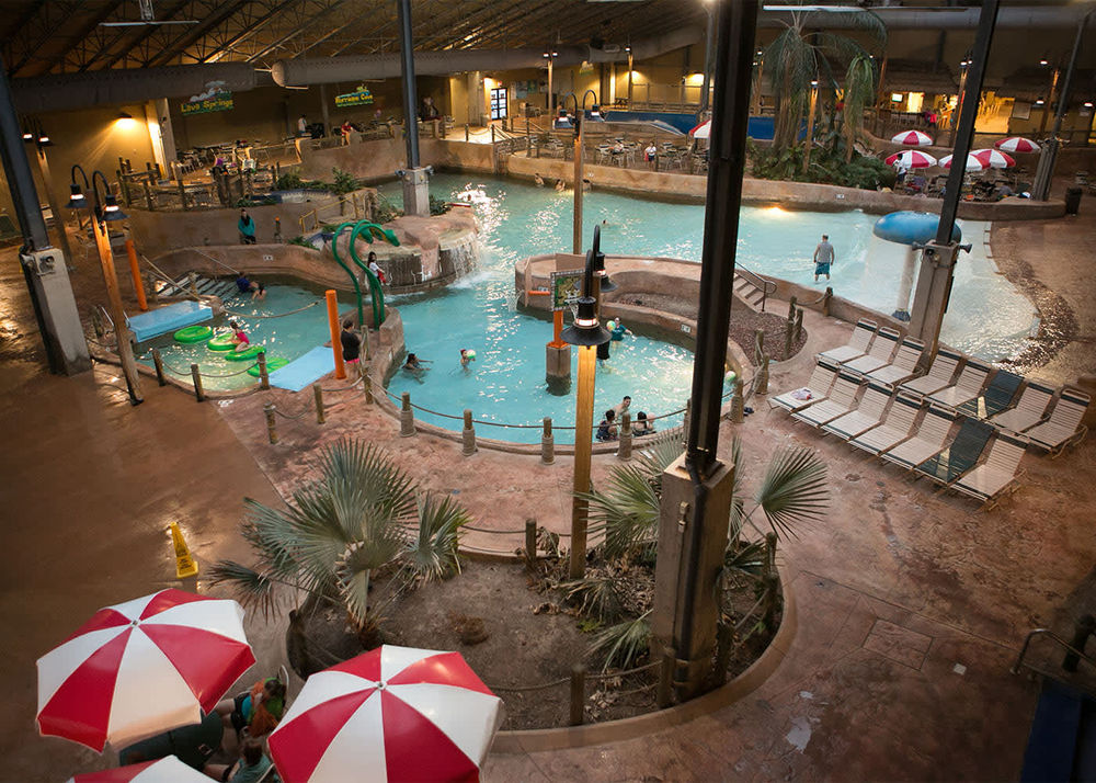 The Split Rock Hotel's H2Ooooh waterpark has a day pass experience that