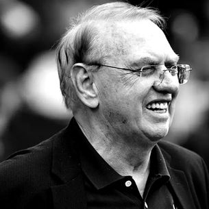 Corinthians acelera pagamento de dívidas, avança em acordo com o Santos Laguna e tenta encerrar transfer bans