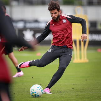 Timão trabalha conceitos de construção ofensiva. Foto: Rodrigo Gazzanel / Agência Corinthians