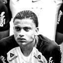 Corinthians recorre à base e relaciona Nícollas pela primeira vez em meio à crise no ataque