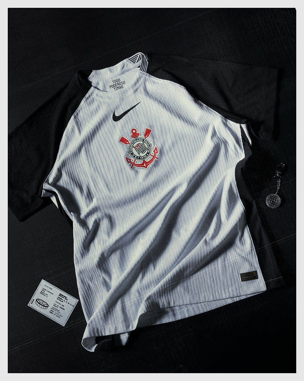 A nova camisa do Corinthians inspirada no título do Mundial de 2000.