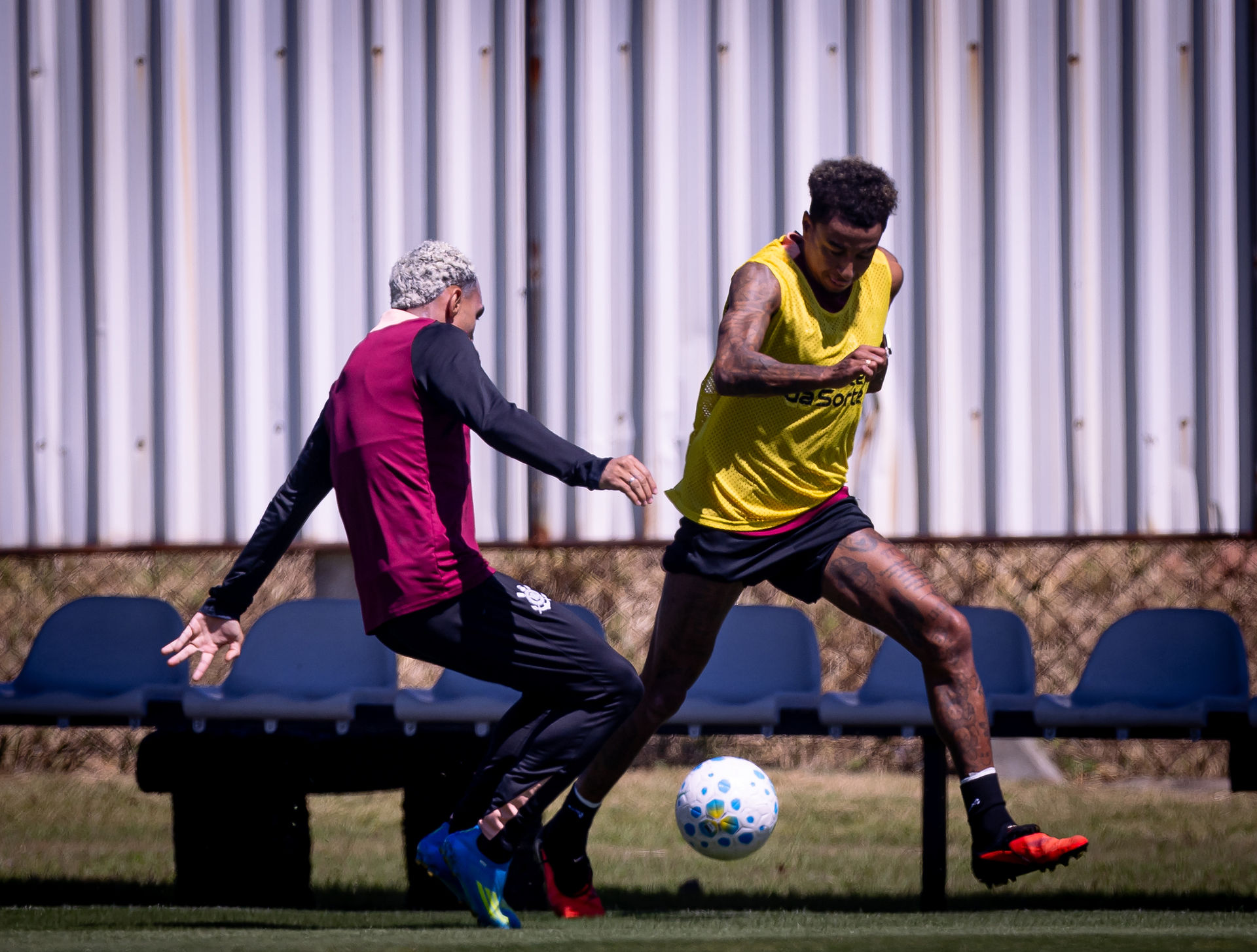 Corinthians realiza exercício tático para enfrentar a Chapecoense