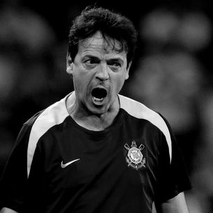 Diniz pode pegar até 6 jogos de suspensão e Corinthians corre contra o tempo por André Luiz antes de clássico