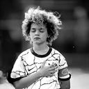 Lucas Flora deixa o Corinthians após impasse contratual e divergências nos bastidores da base
