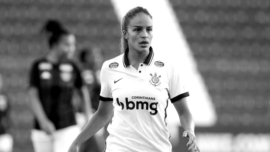 Corinthians encerra negociação com Gabi Nunes e enfrenta dificuldade para renovar com Robledo