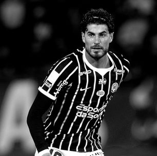 Pedro Raul admite cobrança após marcar pelo Corinthians: “Jogo no maior time do Brasil”
