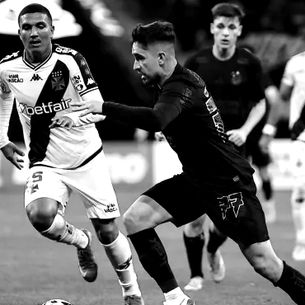 Bastidores da vitória! Veja como foi o clima no vestiário e no campo após o 3 a 0 do Corinthians sobre o Vasco