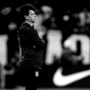 Diniz detona gramado da Arena após empate do Corinthians