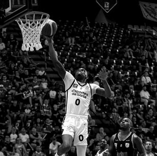 Corinthians domina a Unifacisa, vence com autoridade e larga na frente nos playoffs do NBB