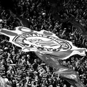 Cambismo e denúncias no Fiel Torcedor: por que está tão difícil comprar ingressos no Corinthians?
