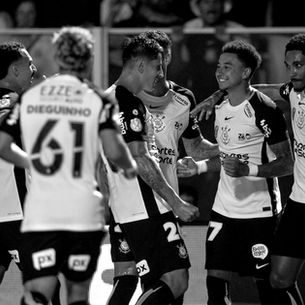 Corinthians vence o Barra com primeiro gol de Lingard e sai na frente na Copa do Brasil