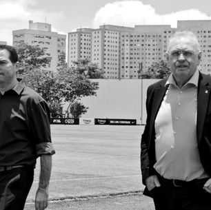Corinthians atrasa salários, direitos de imagem e premiações do elenco