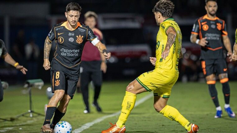 Corinthians joga mal e acaba superado pelo Mirassol em partida repleta de polêmicas.