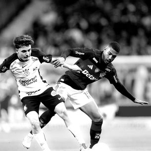 Corinthians empata com o Flamengo, repete erro defensivo e segue sem vencer no Brasileirão 2026