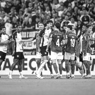 Corinthians segura pressão com dois a menos e arranca empate no Derby contra o Palmeiras pelo Brasileirão