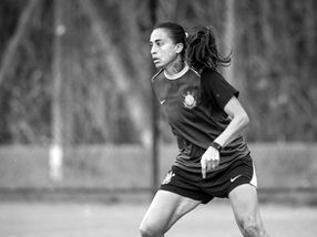 Corinthians Feminino treina para enfrentar o Internacional; Andressa Alves inicia transição