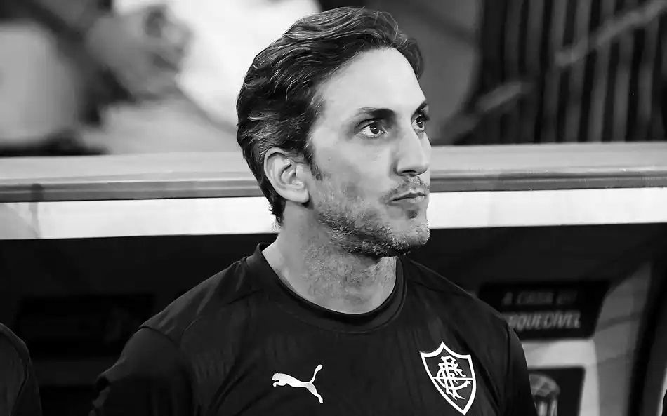 Corinthians consulta Zubeldía, mas mantém Ramón Díaz como prioridade para novo técnico