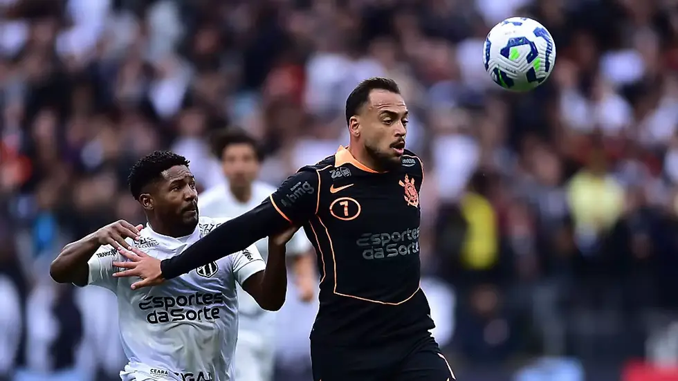 Corinthians domina a posse de bola, mas cria pouco e acaba derrotado.