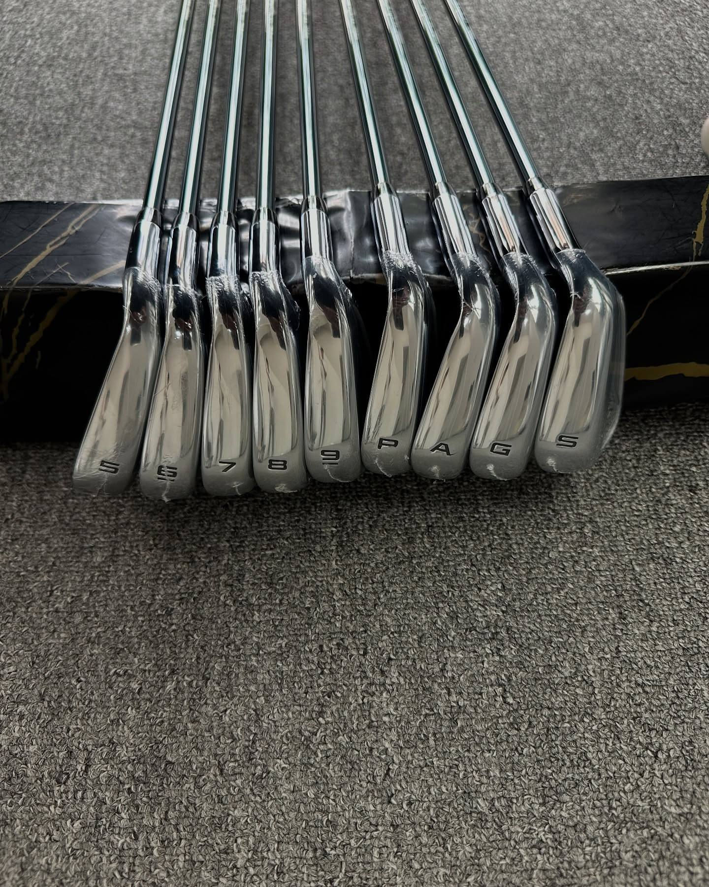 Callaway Elyte clubs 